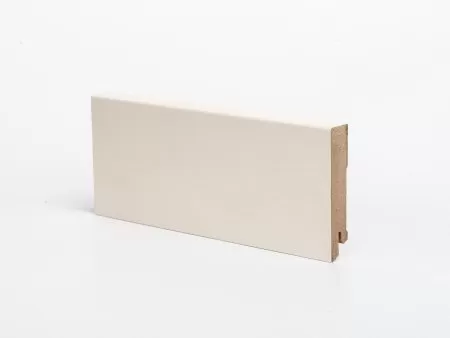 Плинтус напольный Ликорн K-06 Магнолия (9001) 80х16х2050